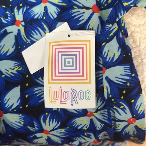 NWT LulaRoe short sleeve shirt size XS women’s - Picture 6 of 7
